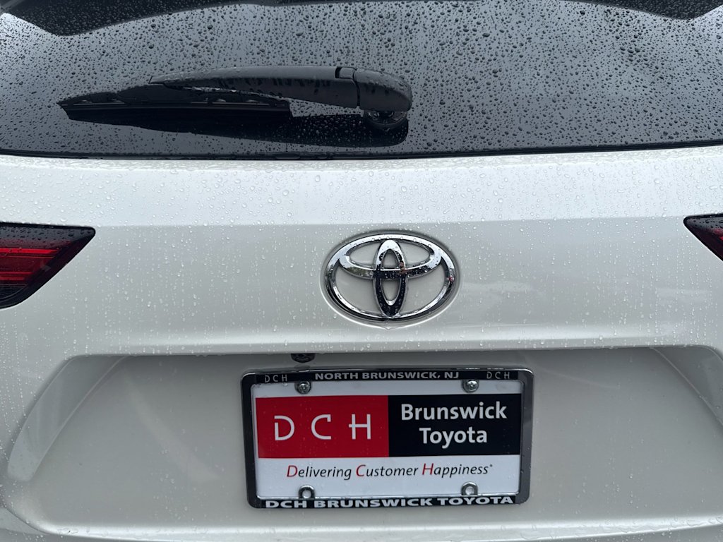 Thumbnail: 2021 Toyota Highlander - 20