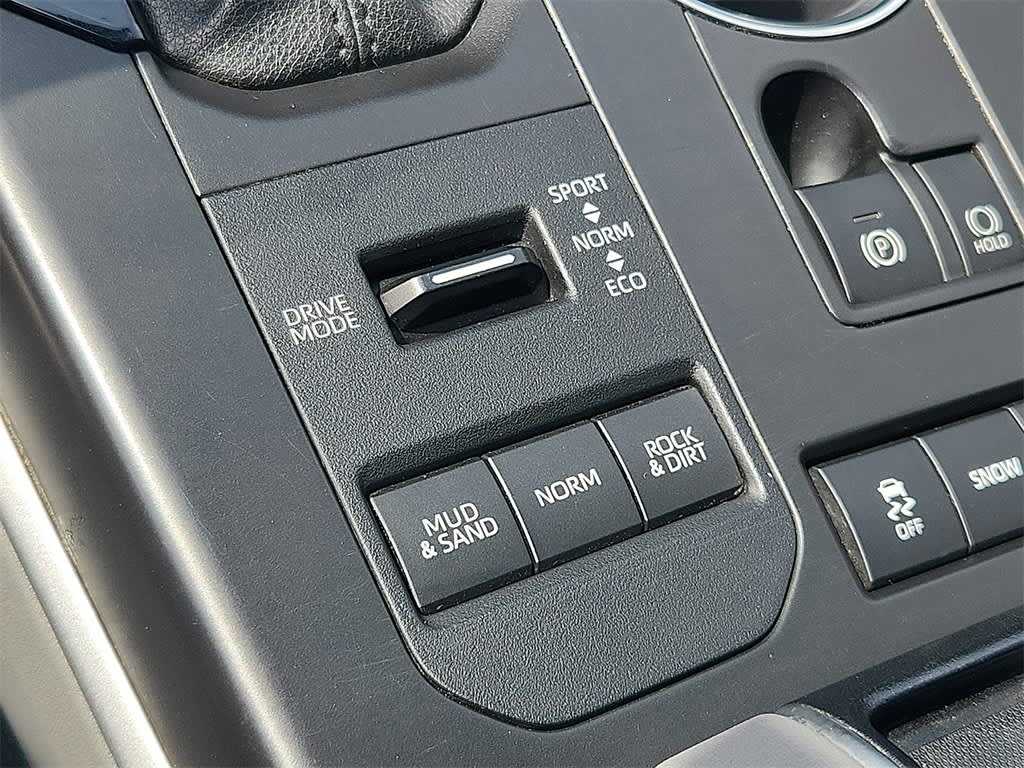 Thumbnail: 2021 Toyota Highlander - 28