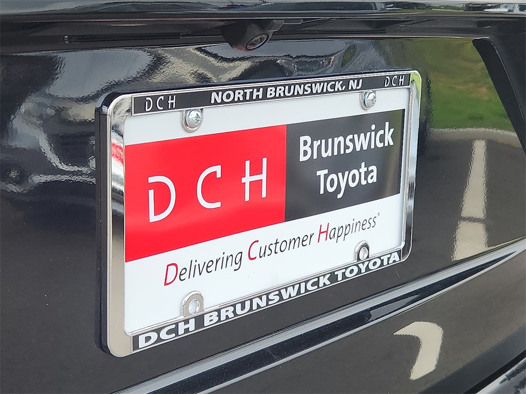 Thumbnail: 2021 Toyota Highlander - 31