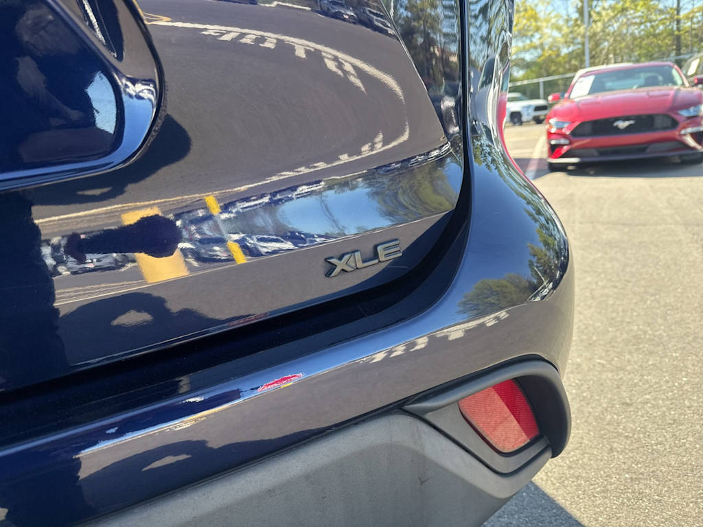 Thumbnail: 2021 Toyota Highlander - 21