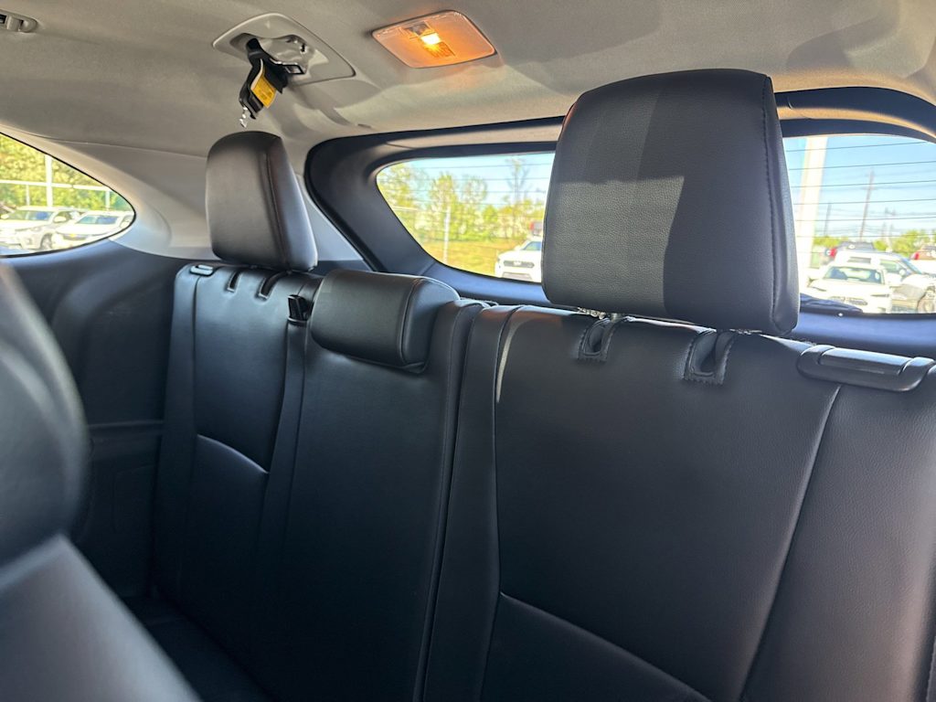 Thumbnail: 2021 Toyota Highlander - 23