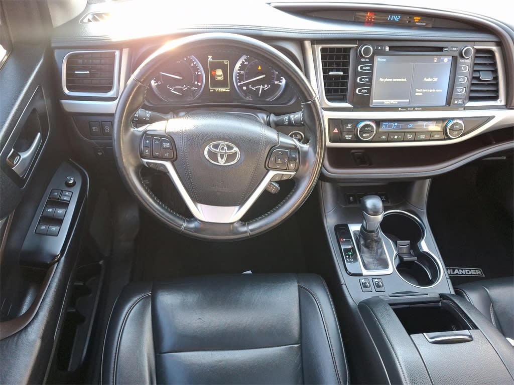 2019 Toyota Highlander XLE 2