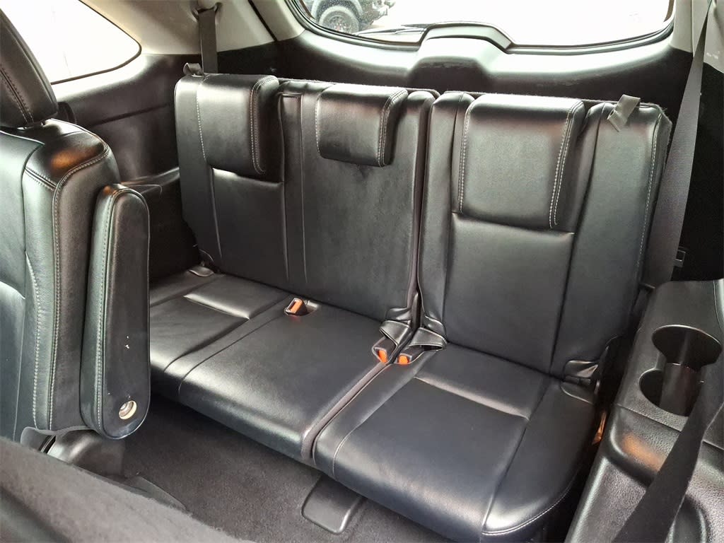 2018 Toyota Highlander SE 19