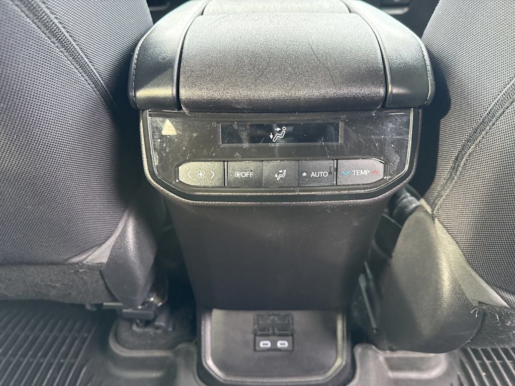 Thumbnail: 2023 Toyota Highlander - 26