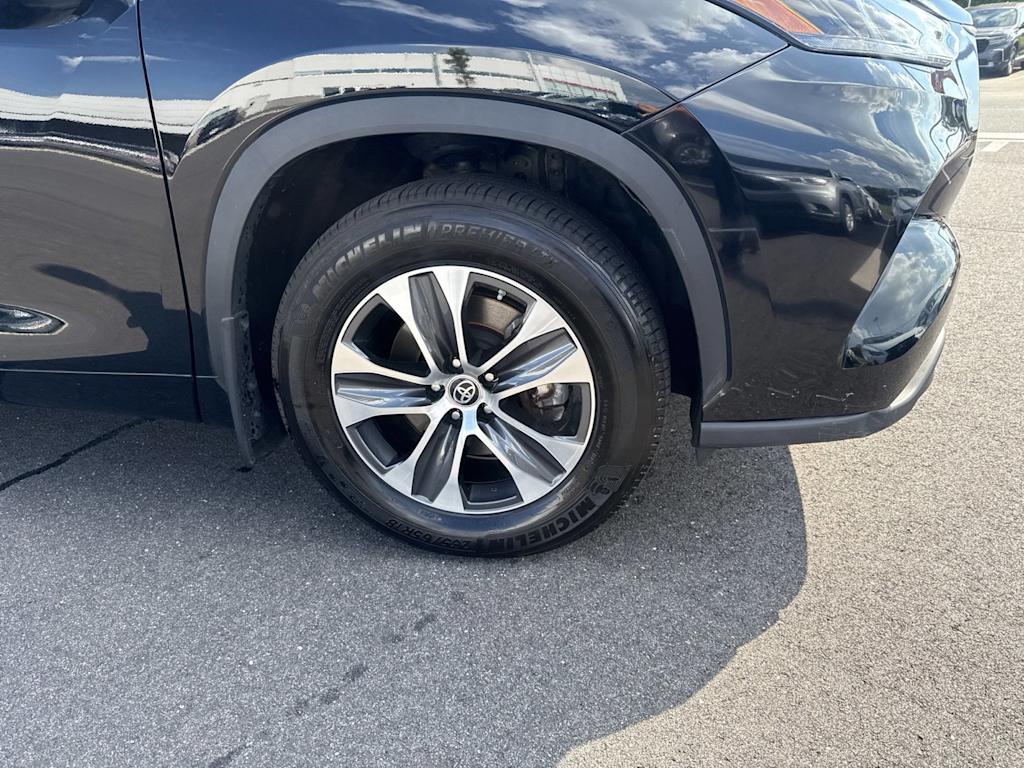 Thumbnail: 2024 Toyota Highlander - 7