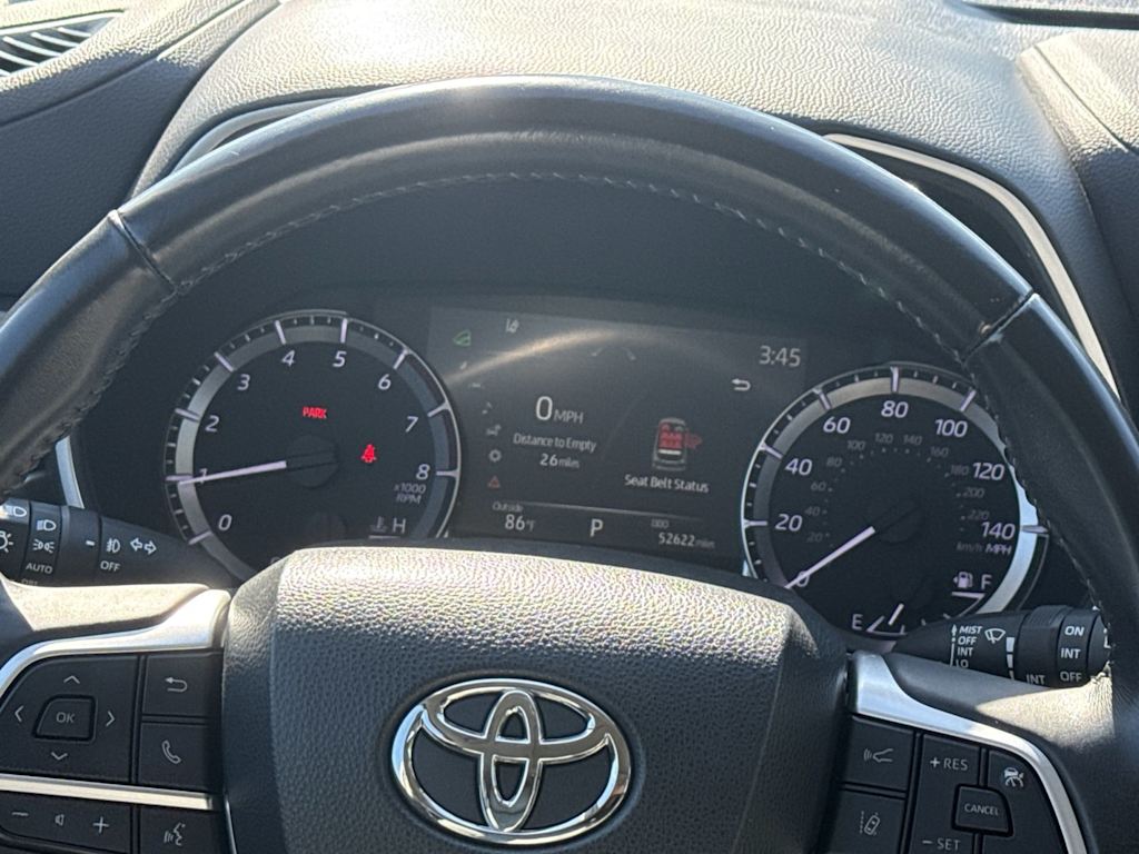 Thumbnail: 2023 Toyota Highlander - 16