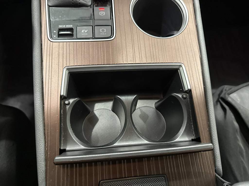 Thumbnail: 2021 Toyota Sienna - 21