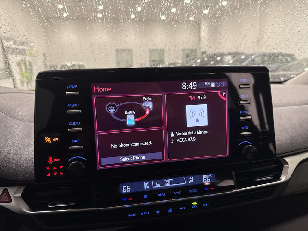 Thumbnail: 2021 Toyota Sienna - 13