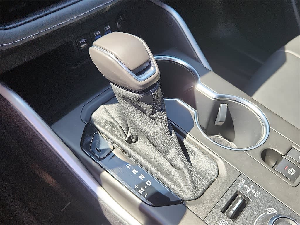 2022 Toyota Highlander XSE 13