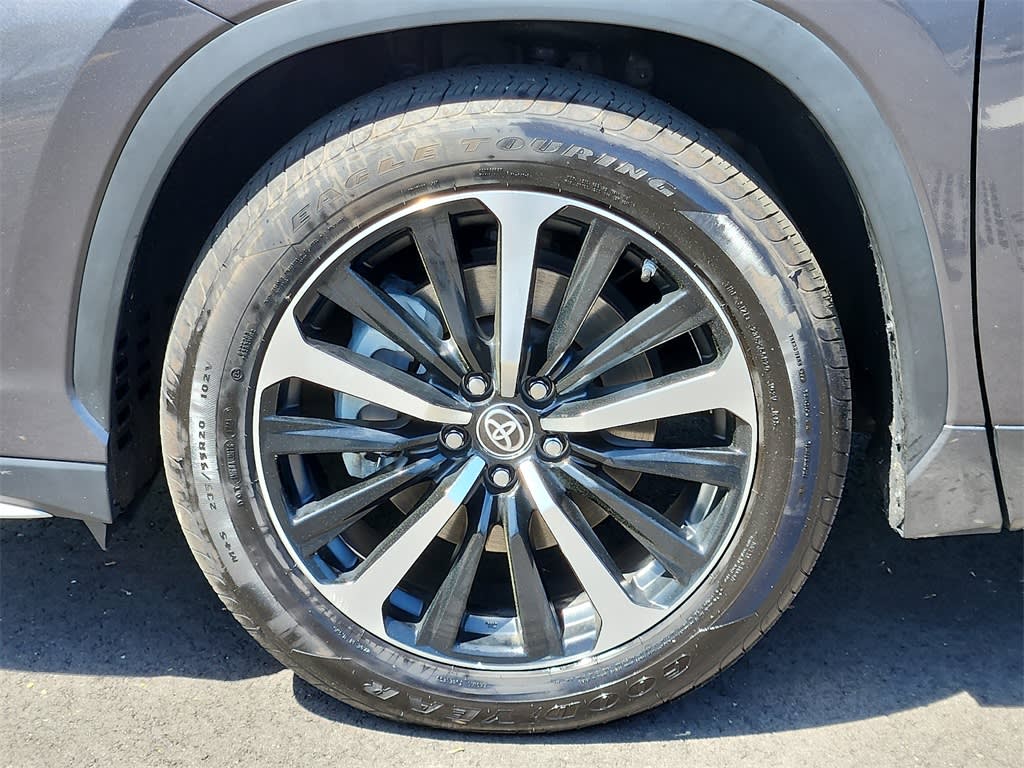 2022 Toyota Highlander XSE 8