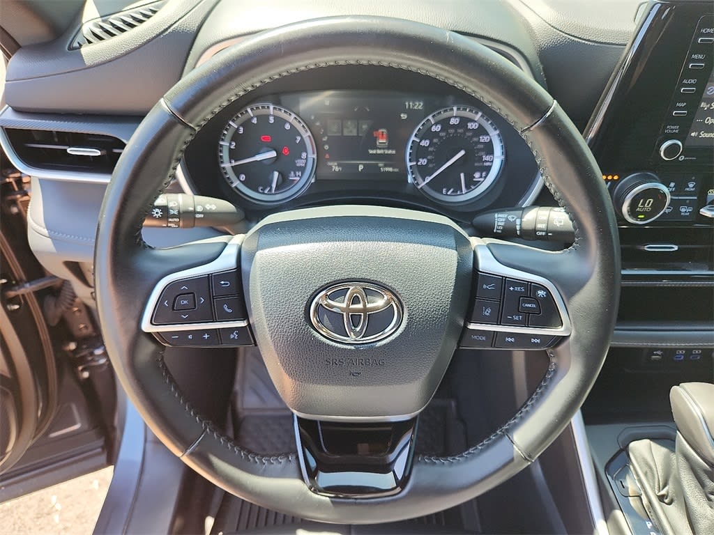2022 Toyota Highlander XSE 9