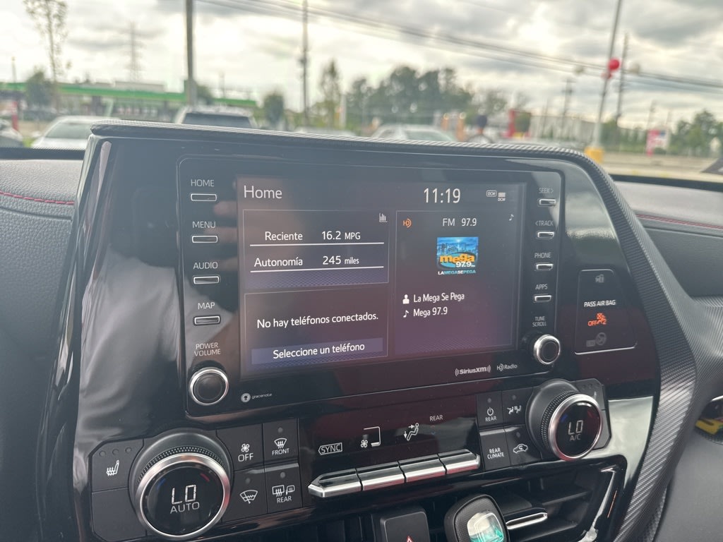 Thumbnail: 2022 Toyota Highlander - 11