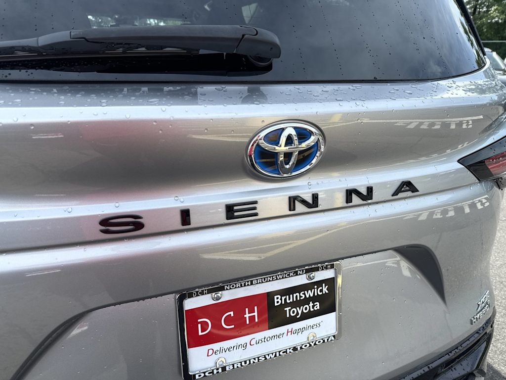 Thumbnail: 2024 Toyota Sienna - 19