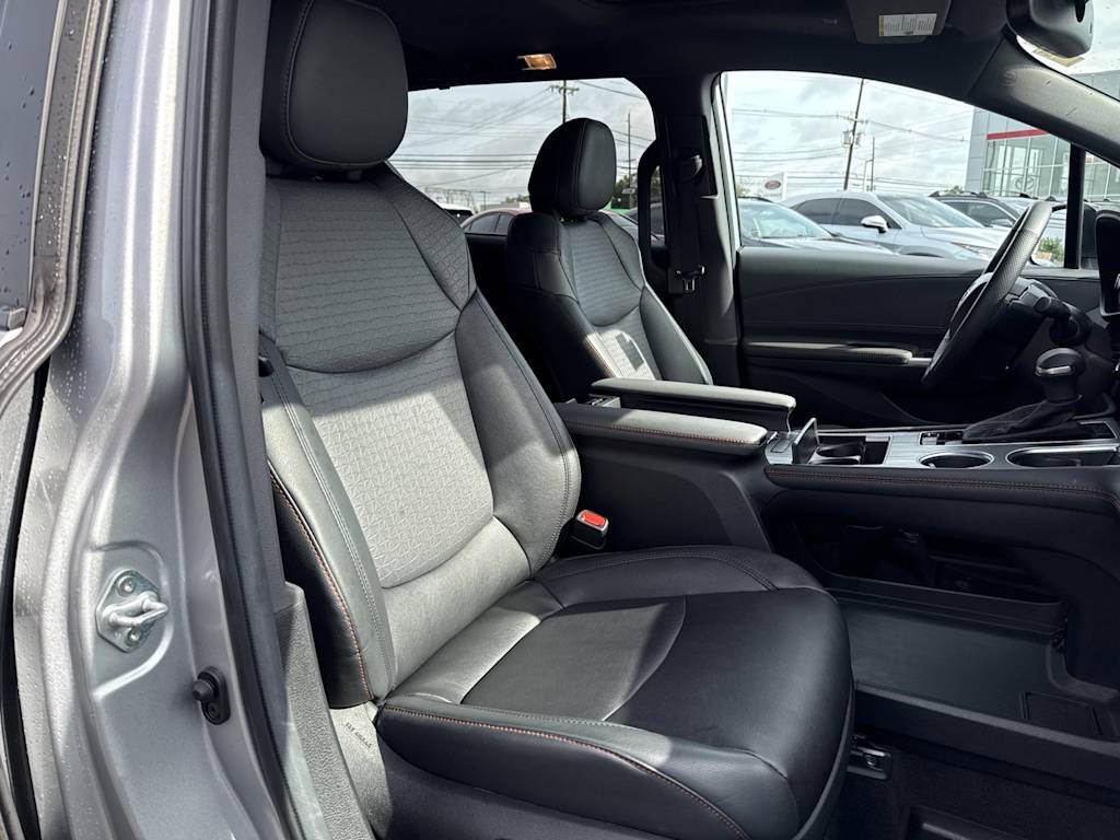 Thumbnail: 2024 Toyota Sienna - 10