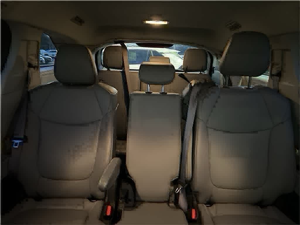 2022 Toyota Sienna XLE 15