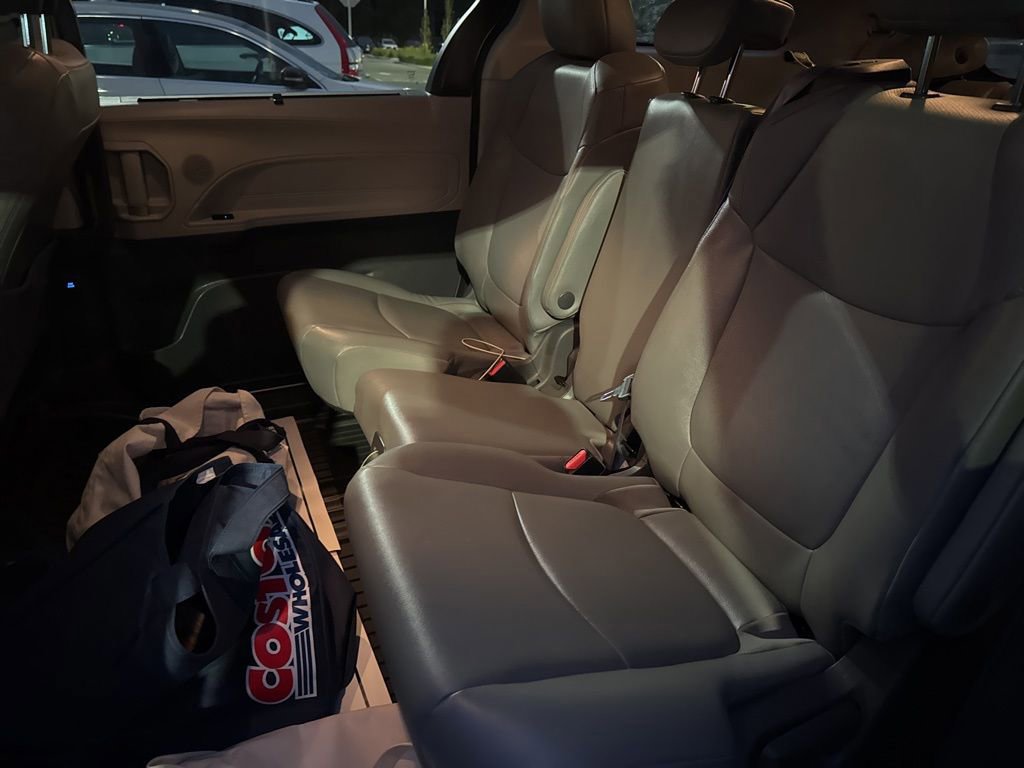 Thumbnail: 2021 Toyota Sienna - 7