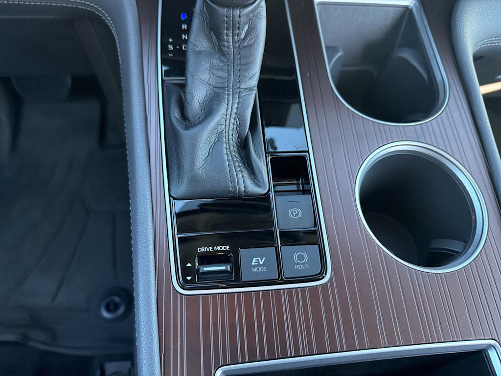 Thumbnail: 2021 Toyota Sienna - 23