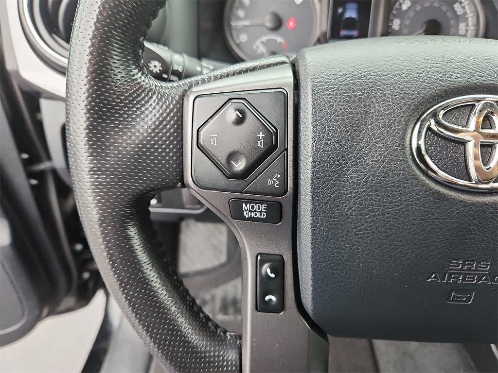 2016 Toyota Tacoma TRD Off-Road 23