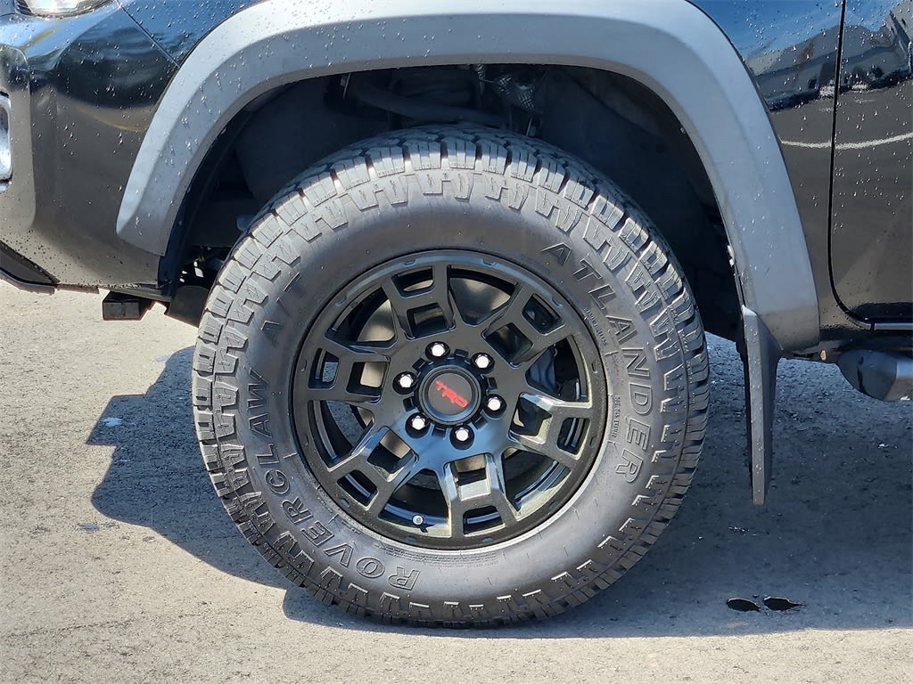 2016 Toyota Tacoma TRD Off-Road 8