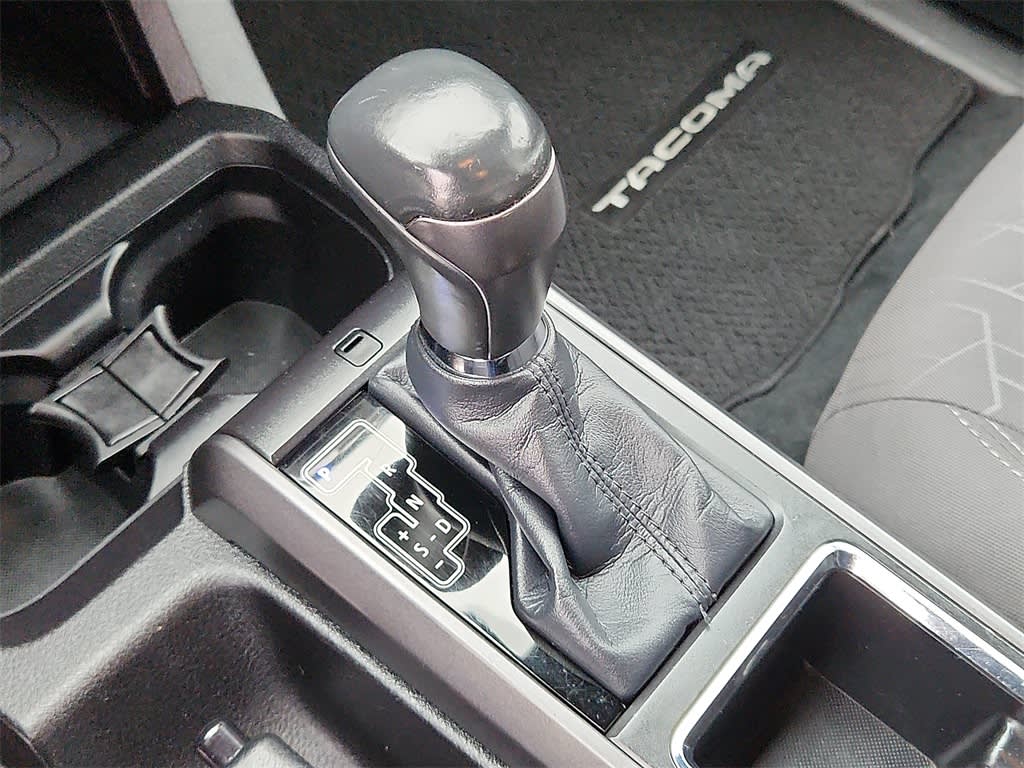2016 Toyota Tacoma TRD Off-Road 13