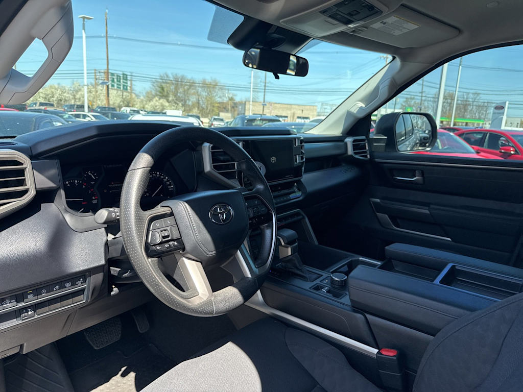 Thumbnail: 2024 Toyota Tundra - 2