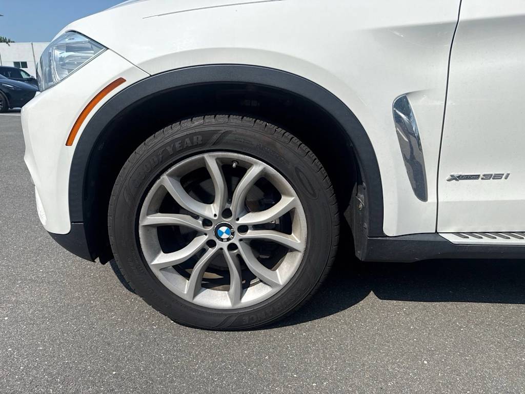 Thumbnail: 2016 BMW X6 - 15