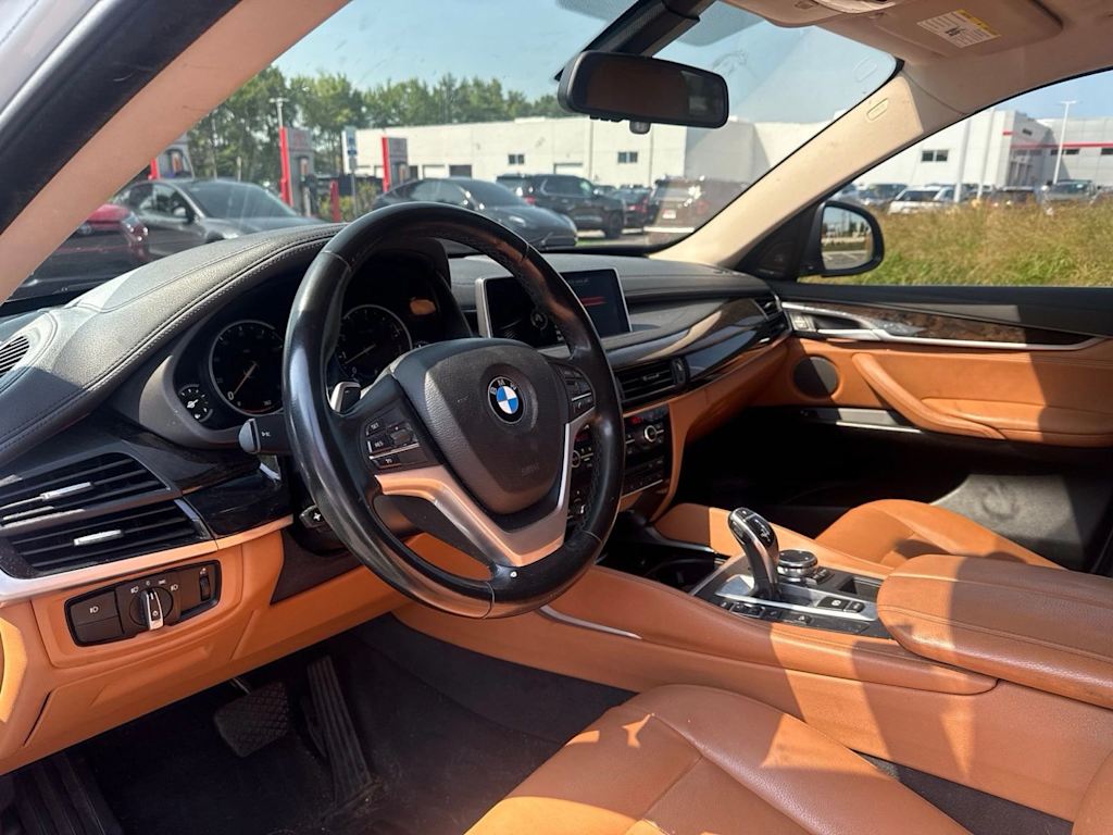 Thumbnail: 2016 BMW X6 - 2