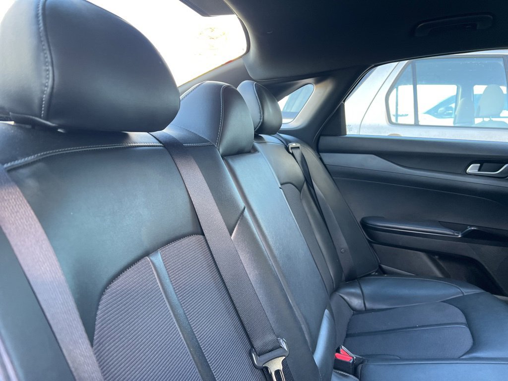 Thumbnail: 2022 Kia K5 - 16