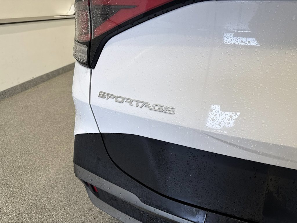 Thumbnail: 2023 Kia Sportage - 6