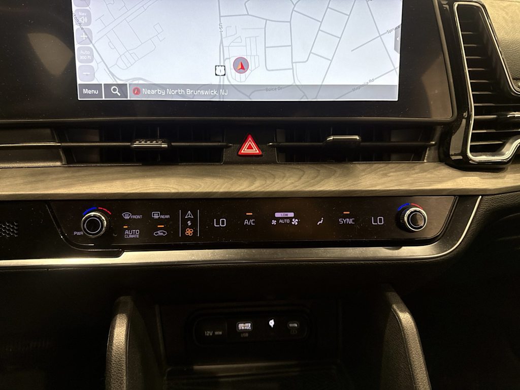 Thumbnail: 2023 Kia Sportage - 22