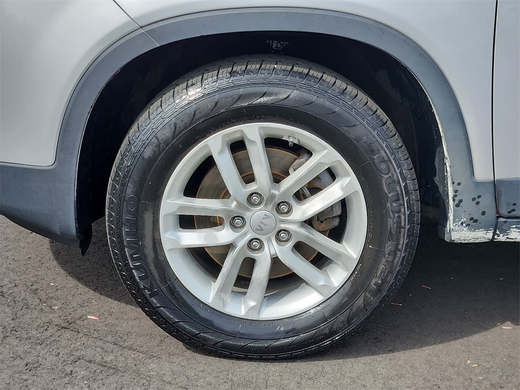 2015 Kia Sorento LX 8