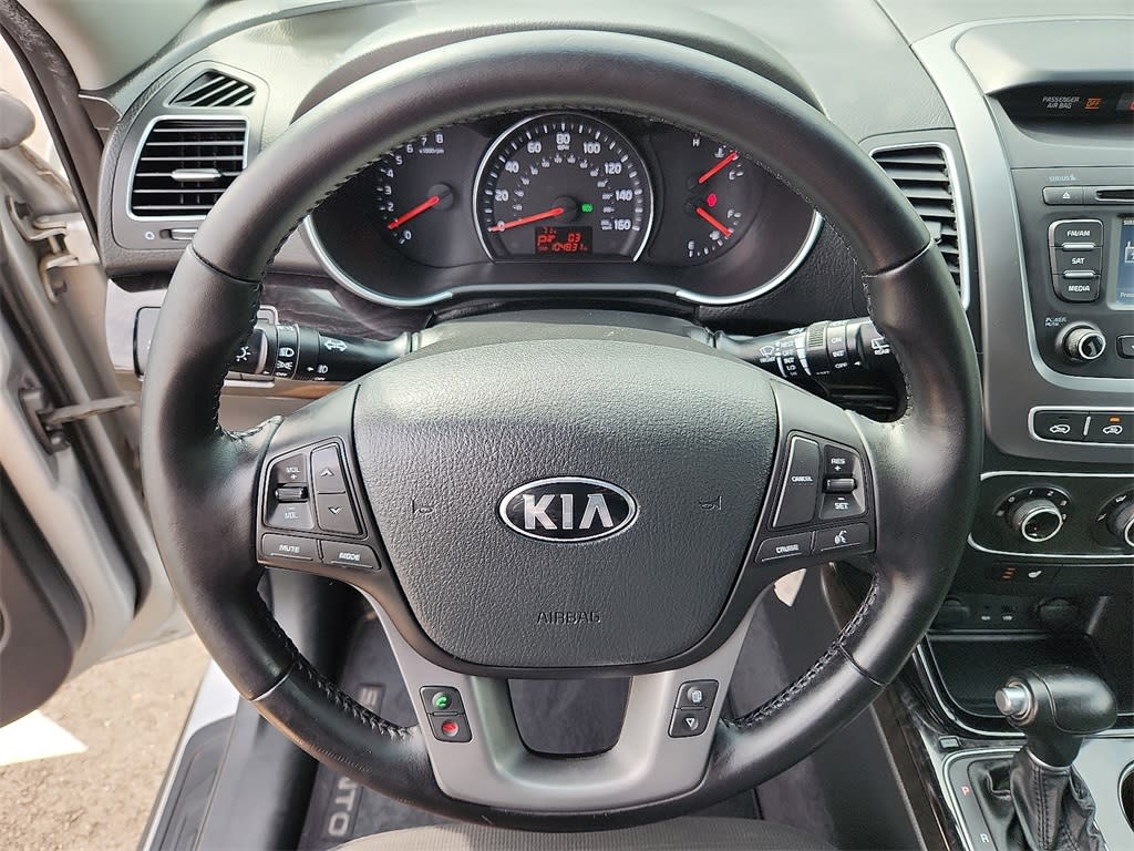 2015 Kia Sorento LX 9
