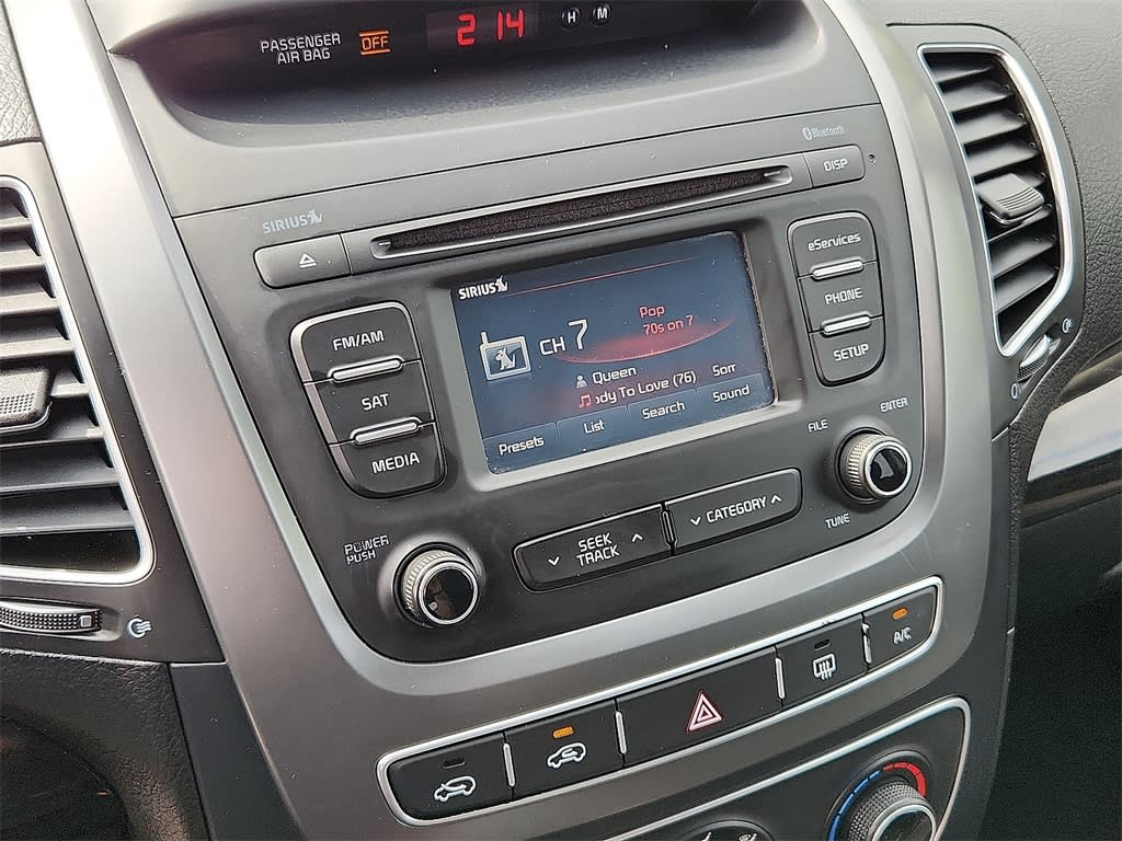 2015 Kia Sorento LX 12