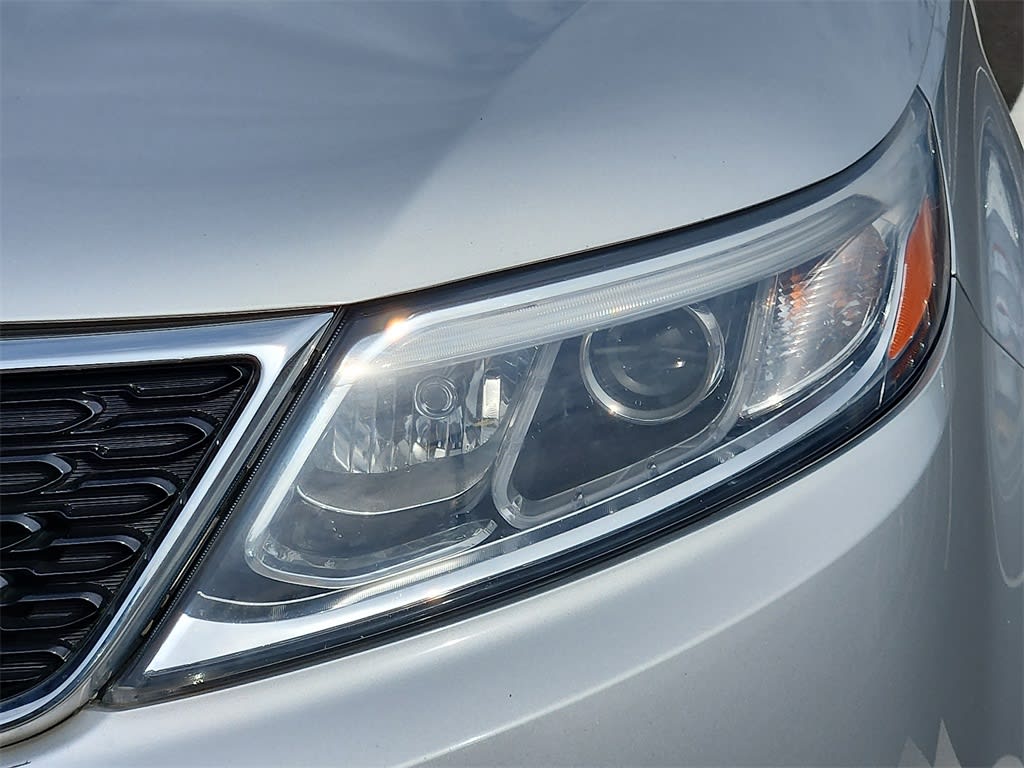 2015 Kia Sorento LX 19