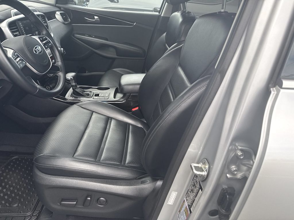 Thumbnail: 2020 Kia Sorento - 7