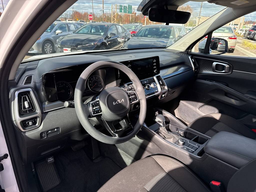 Thumbnail: 2022 Kia Sorento - 2