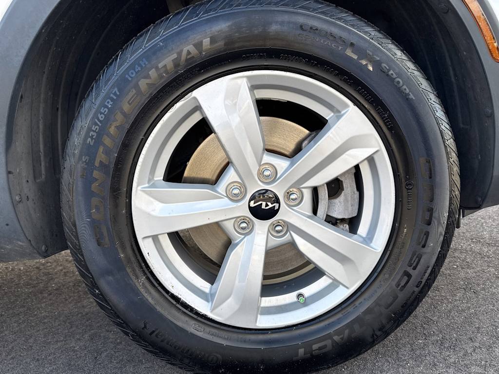 Thumbnail: 2022 Kia Sorento - 7