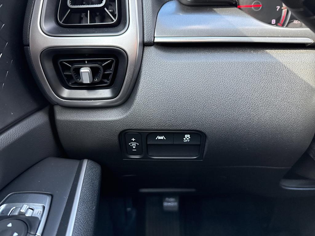 Thumbnail: 2022 Kia Sorento - 27