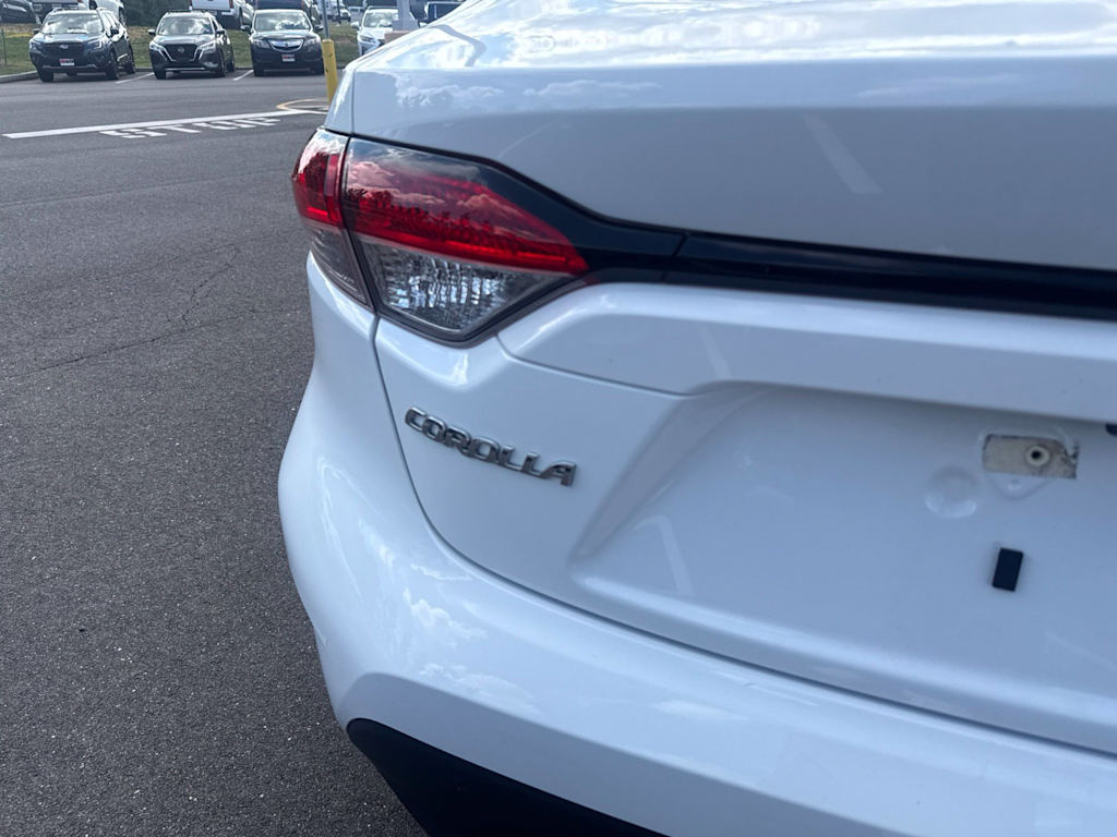 Thumbnail: 2023 Toyota Corolla - 18