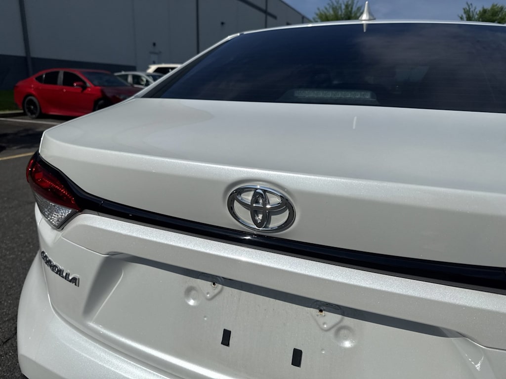 Thumbnail: 2025 Toyota Corolla - 19