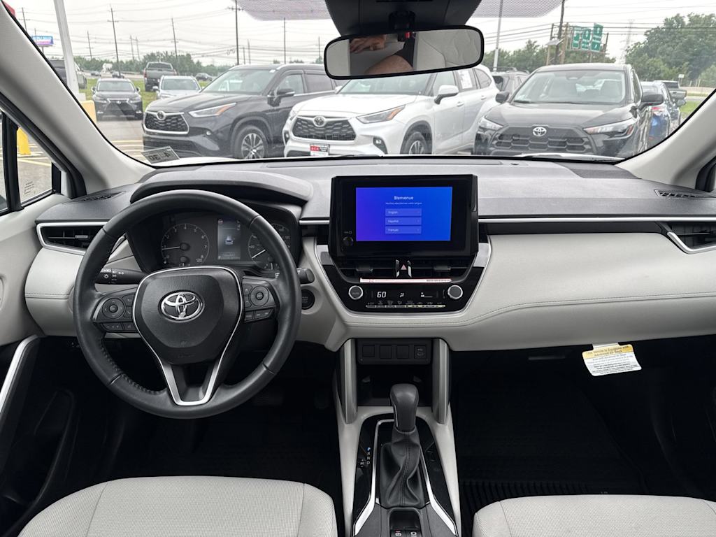 Thumbnail: 2025 Toyota Corolla Cross - 12