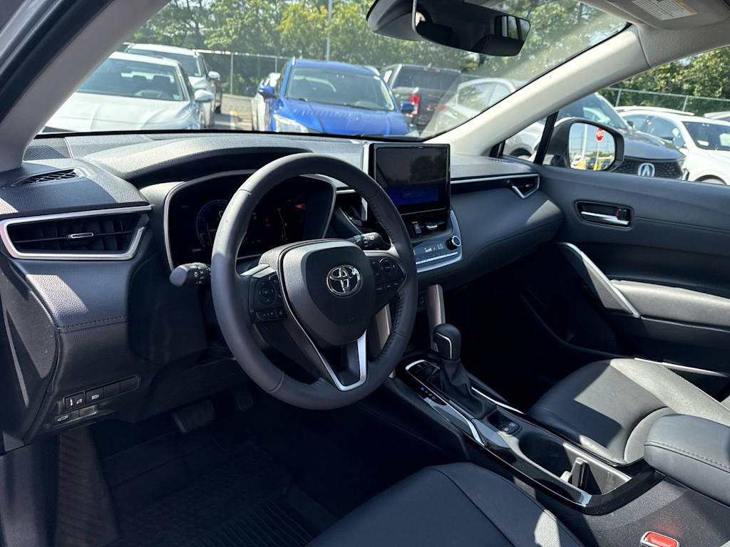 Thumbnail: 2024 Toyota Corolla Cross - 2