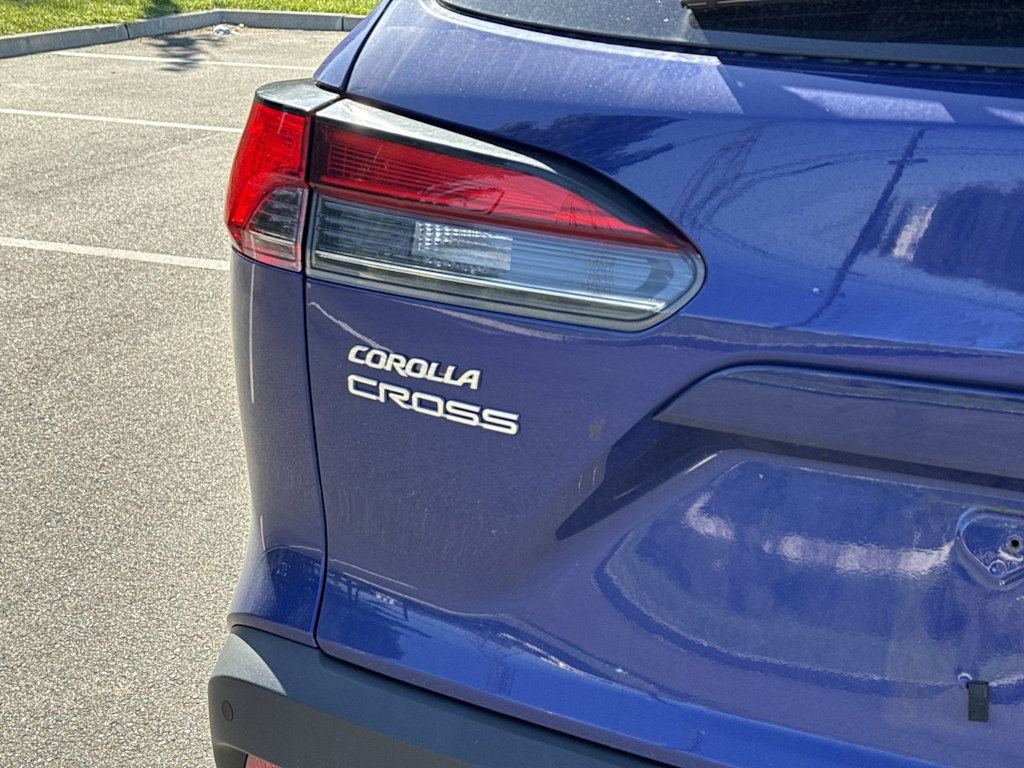 Thumbnail: 2025 Toyota Corolla Cross - 6