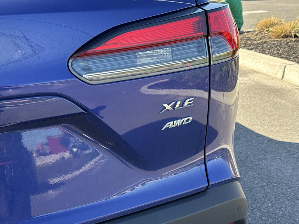 Thumbnail: 2025 Toyota Corolla Cross - 19