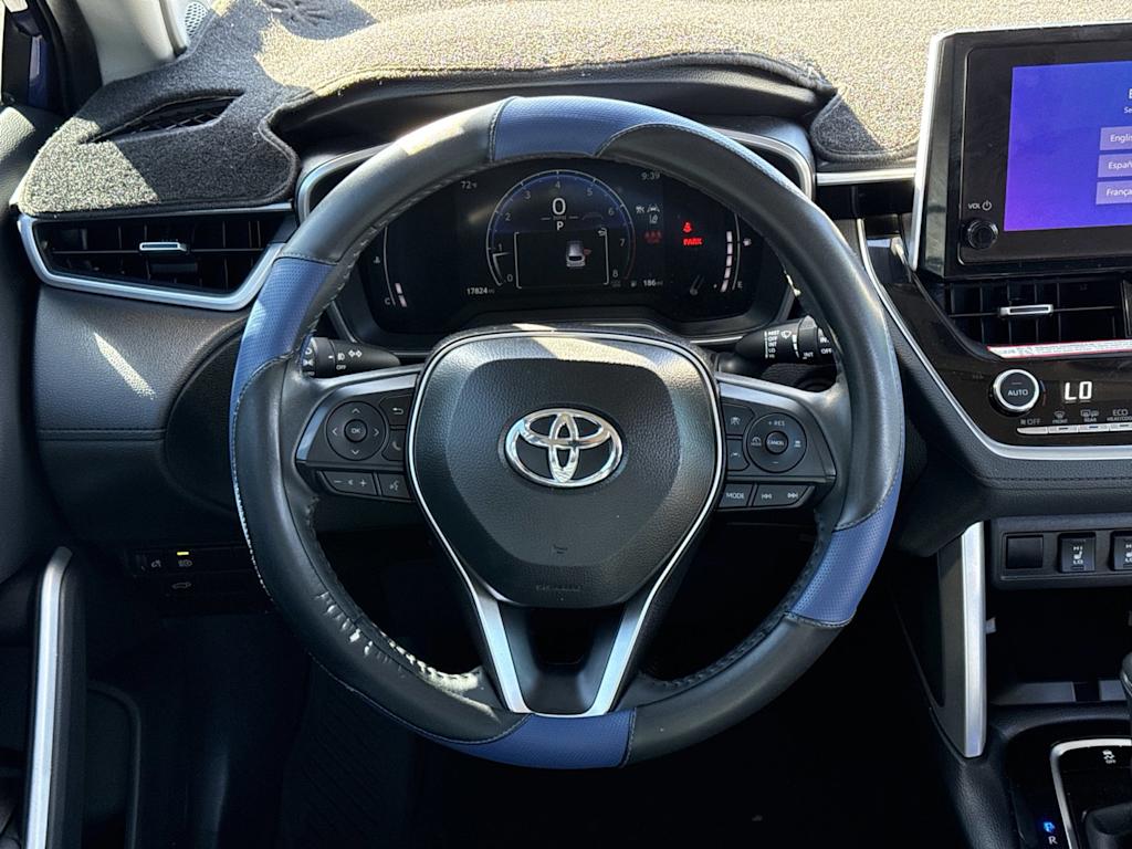 Thumbnail: 2025 Toyota Corolla Cross - 12