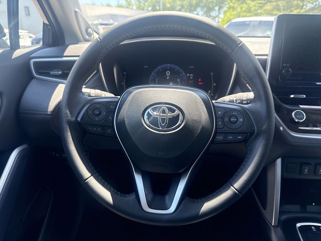 Thumbnail: 2025 Toyota Corolla Cross - 12