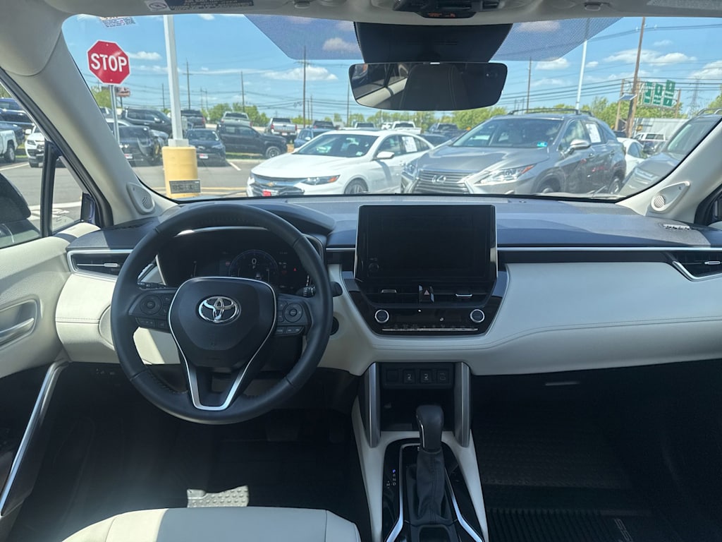 Thumbnail: 2024 Toyota Corolla Cross - 23