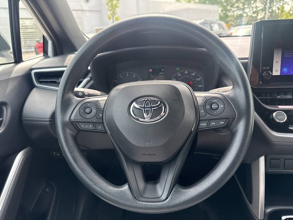 Thumbnail: 2024 Toyota Corolla Cross - 12