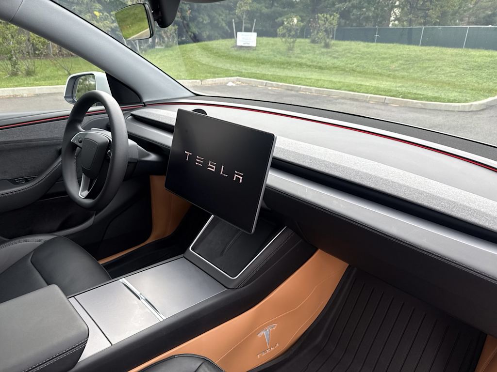 Thumbnail: 2026 Tesla Model Y - 7