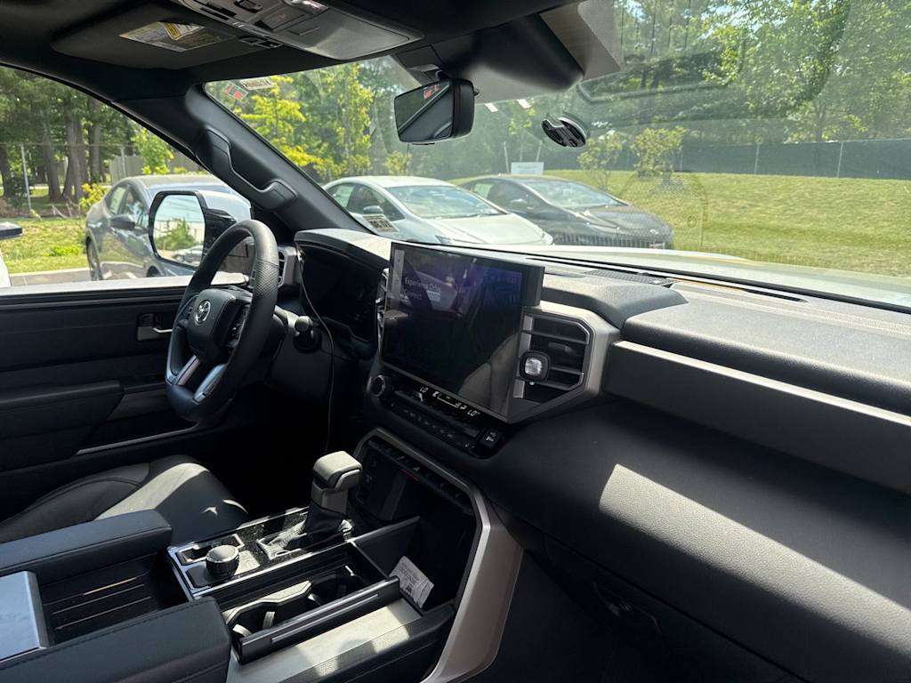 Thumbnail: 2025 Toyota Sequoia - 8